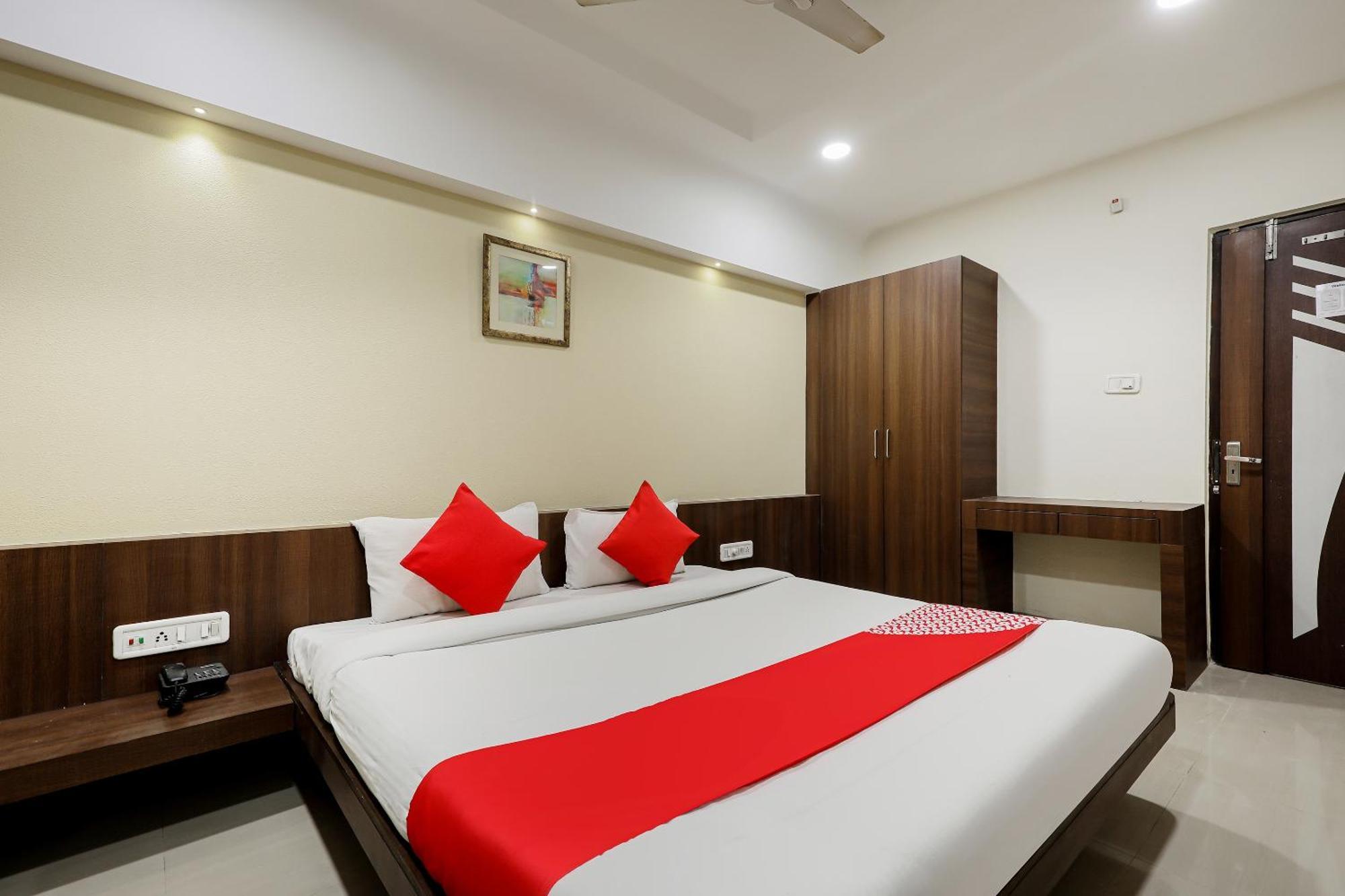 Oyo Hotel Relax Indore Exterior foto